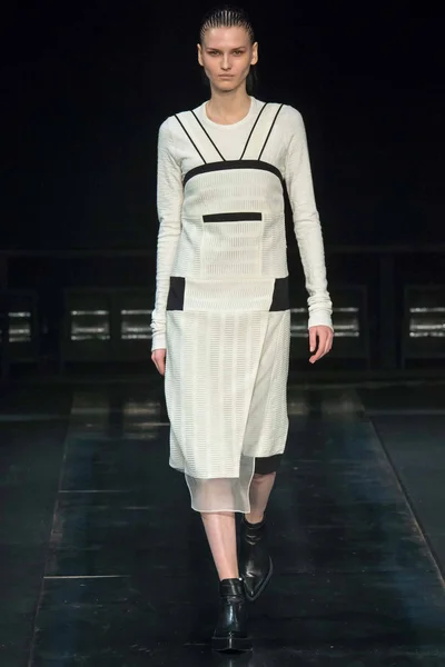 Look 36